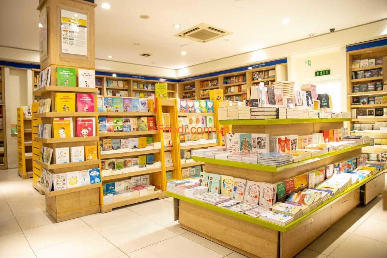 Top 20 Nhà sách gần đây nhất ở Sài Gòn TPHCM giá tốt đa dạng chủng loại
