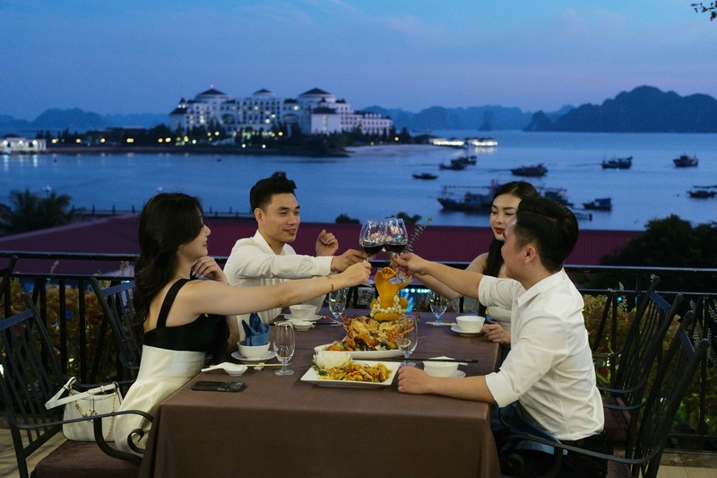 Top 20 Nhà hàng Quảng Ninh nổi tiếng đông nhất du khách nên ghé